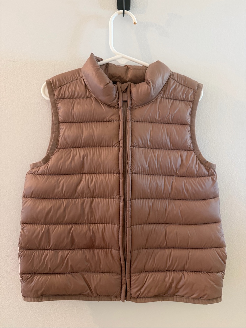 Old Navy Quilted Puffer Vest in Mauve Taupe